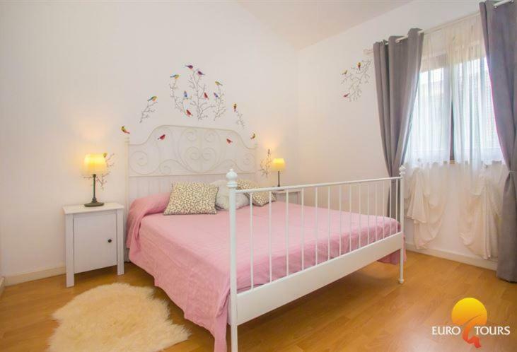Holiday Home Marina Kaštelir Buitenkant foto